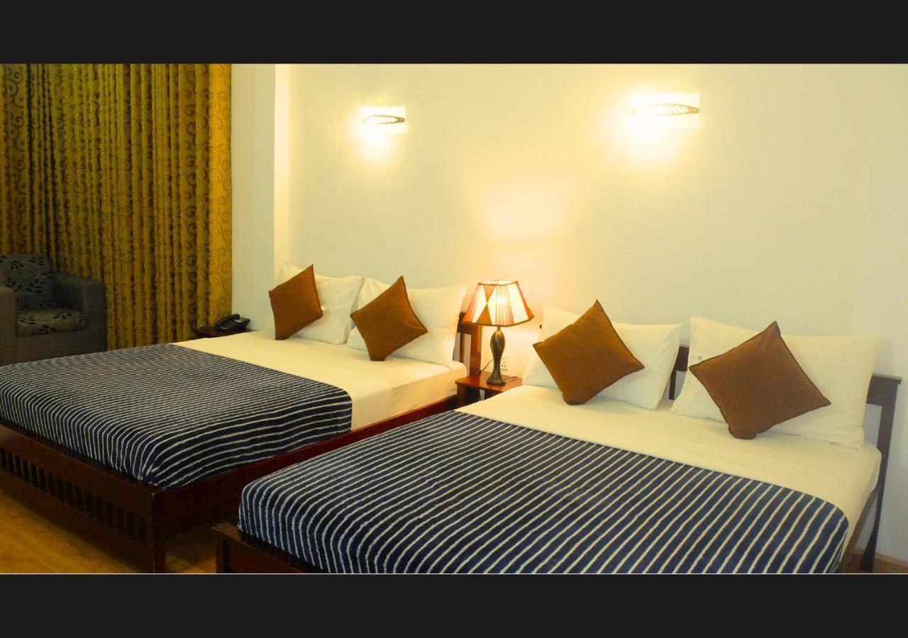 Hotel Slightly Chilled Nallathanniya Esterno foto